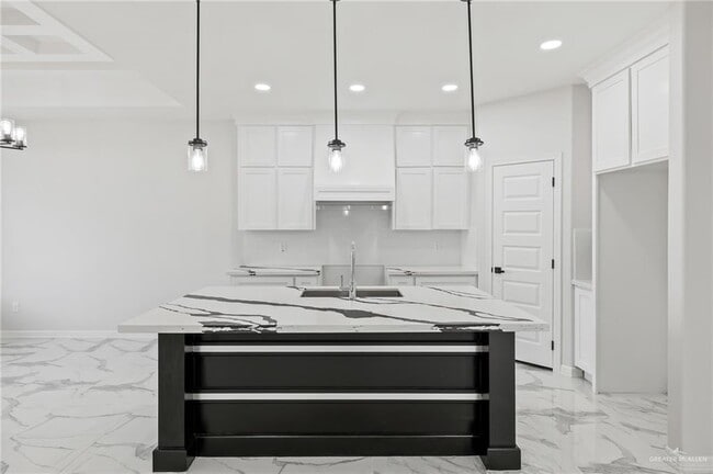 Foto del edificio - 13 N 37th St