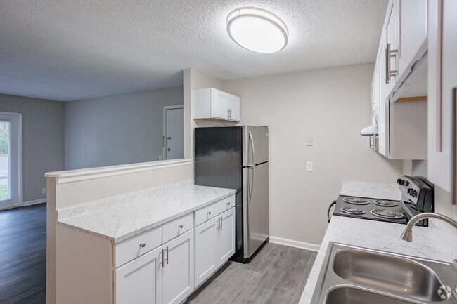2 habitaciones, 1 baño - 950 pies cuadrados.- Cocina - Kingwood