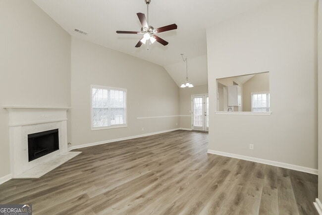 Building Photo - 35 Imperial Dr