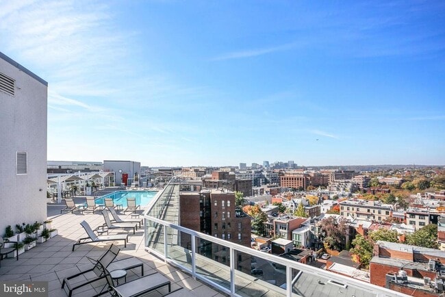 Building Photo - 1330 New Hampshire Ave NW