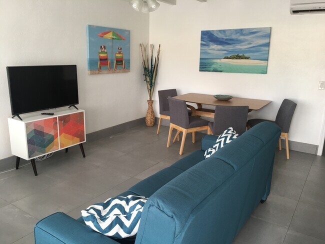 Foto del edificio - 5019 N Ocean Blvd