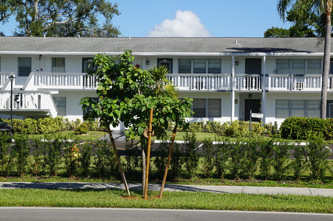 Building Photo - 122 Prescott F