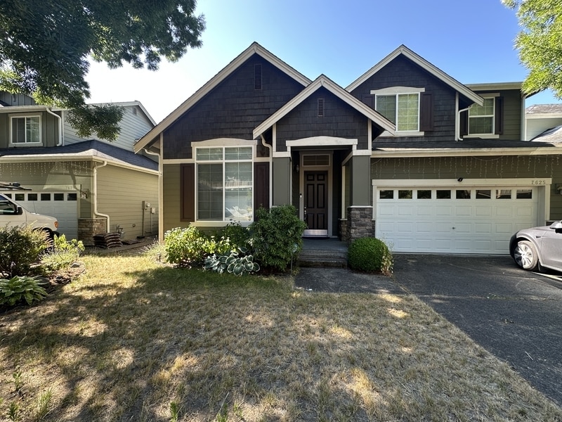 Foto principal - 7625 NE 201st Pl