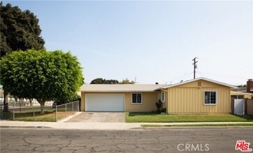Building Photo - 11007 Backford St
