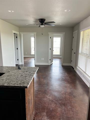 Building Photo - 100 E Lone Star Rd