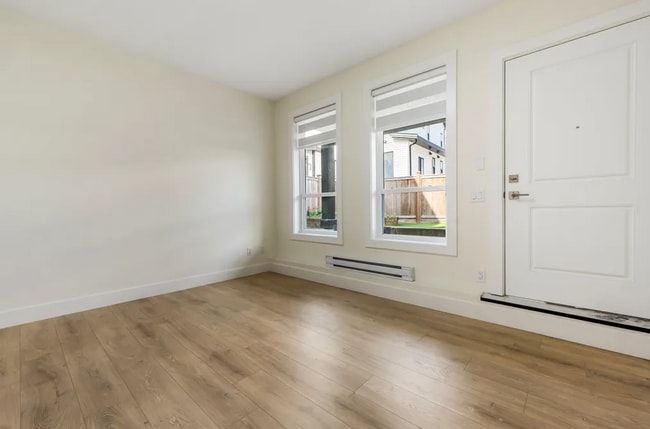 Building Photo - 8585 Forest Gate Dr