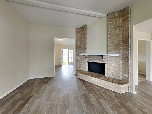 Building Photo - 5026 Red River Trail