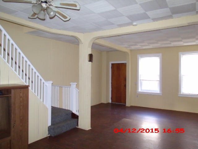 Building Photo - Room to Romp! Soooo BIG!!!