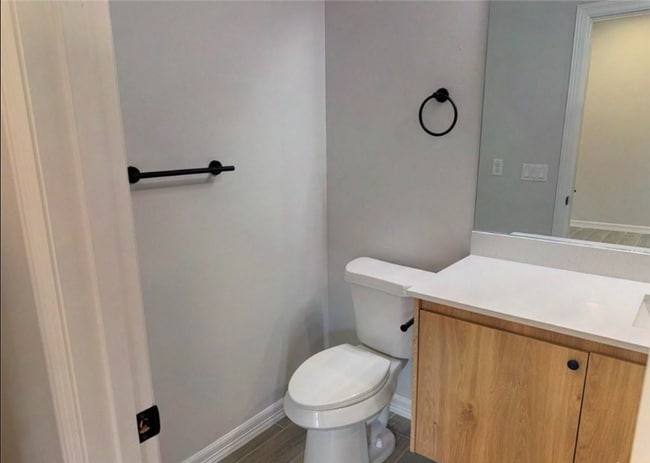 Building Photo - 705 N Emerald Ave