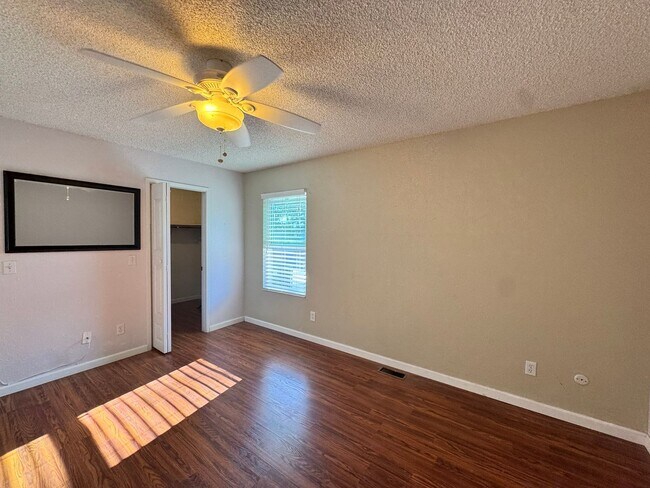 Foto del edificio - Very Nice Condo! 3 Miles to Cal Poly Groups Welcome Available June