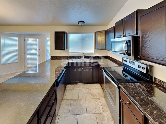 Foto del edificio - 1204 N 2525 W