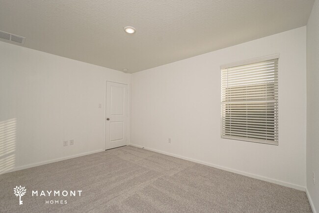 Foto del edificio - 542 Layne Overlook