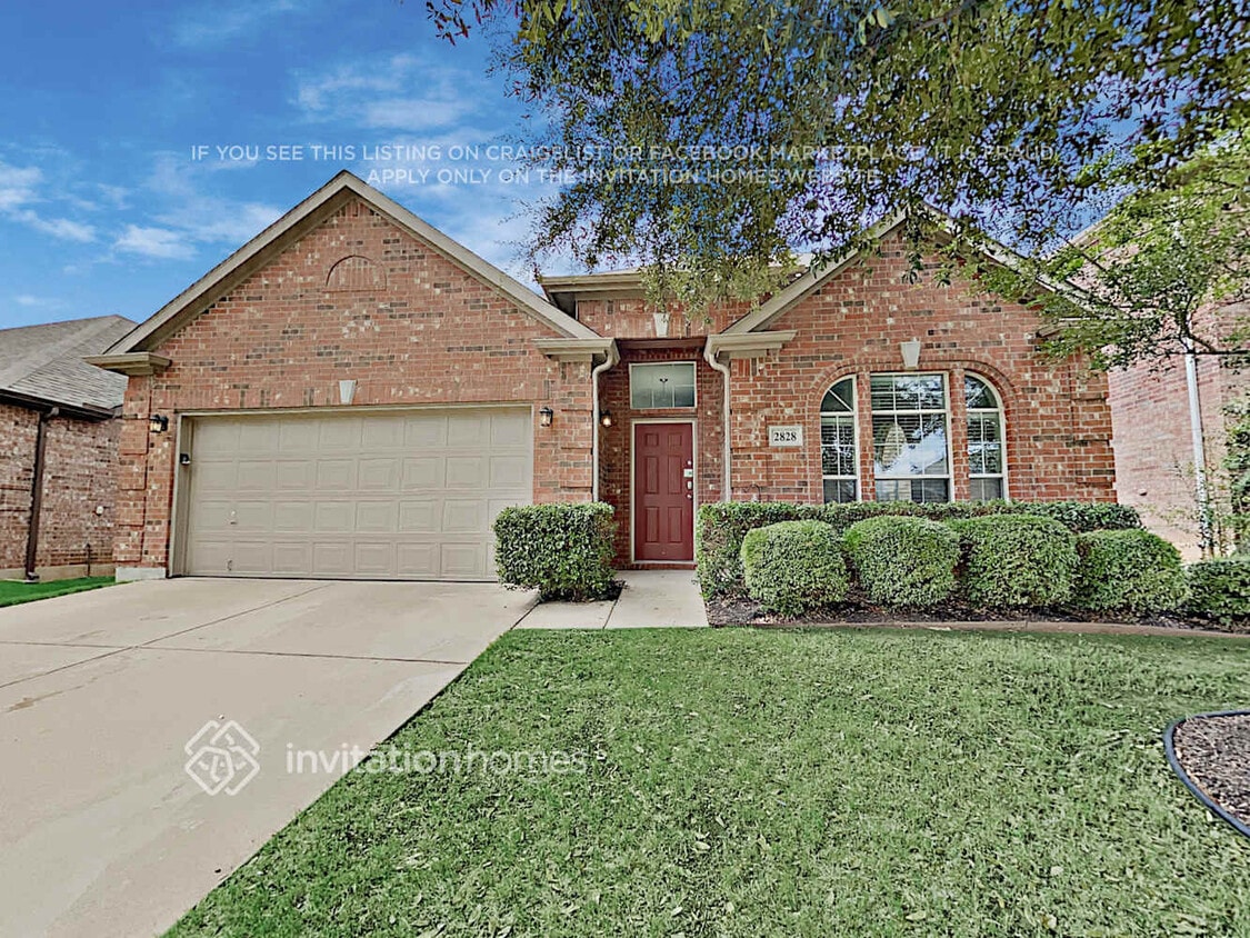 Foto principal - 2828 Thorncreek Ln