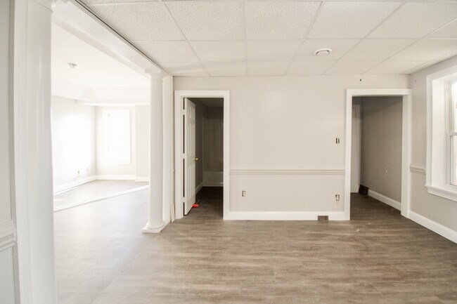 Building Photo - 146 Broadway St