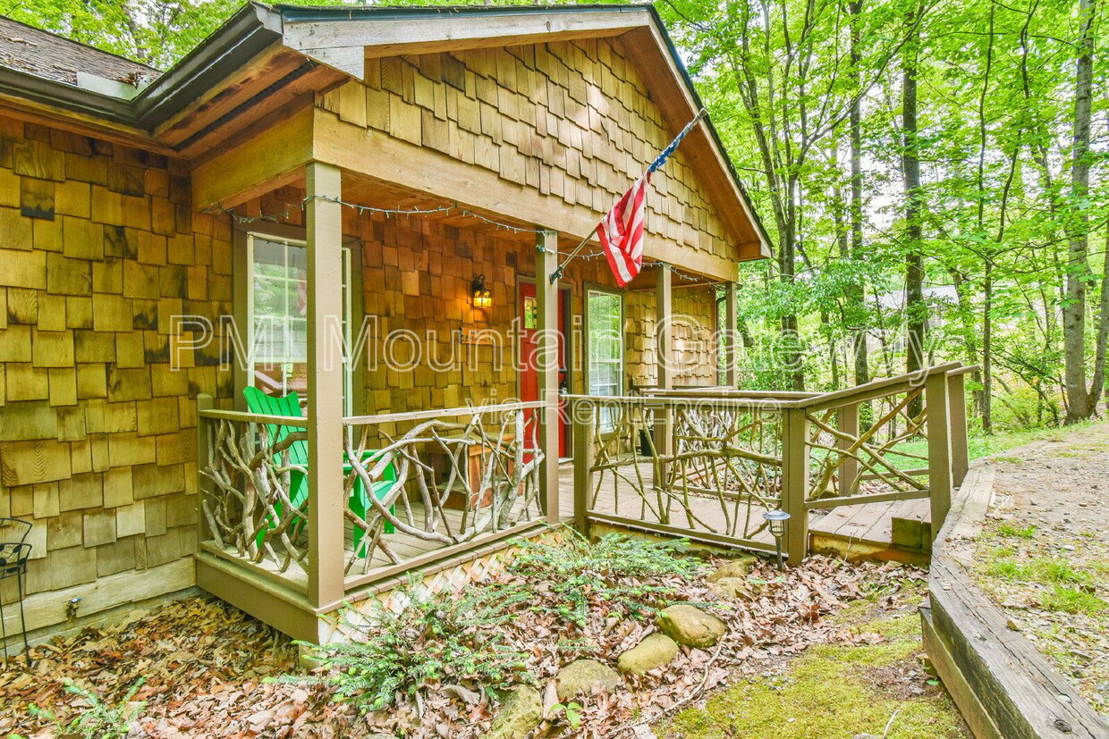 Primary Photo - 1026 Satterfield Rd