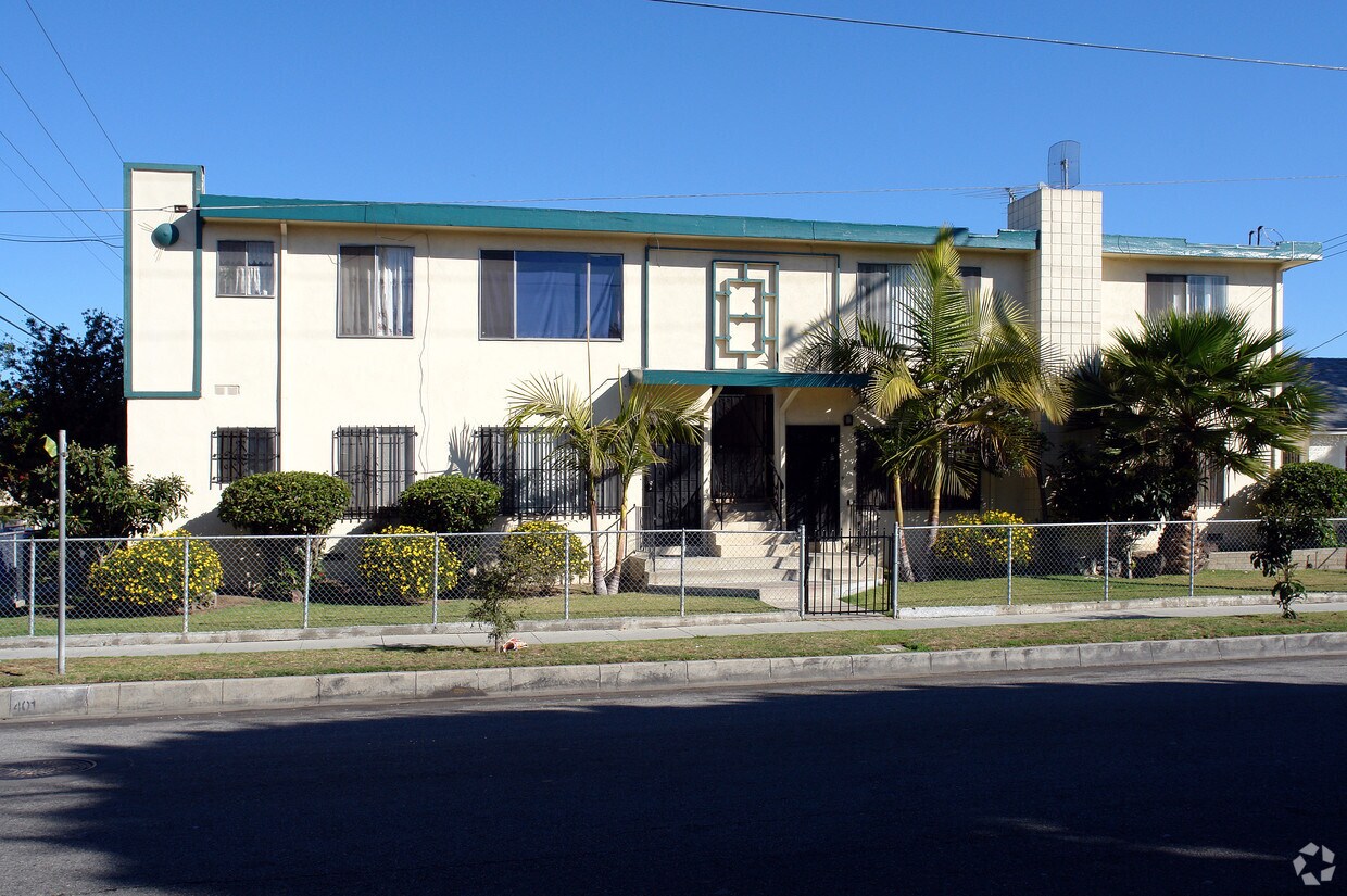 Primary Photo - 401 E Hardy St