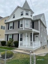 Building Photo - 122 Seaside Ave
