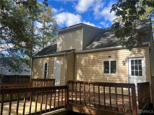 Building Photo - 3505 Colonnade Dr