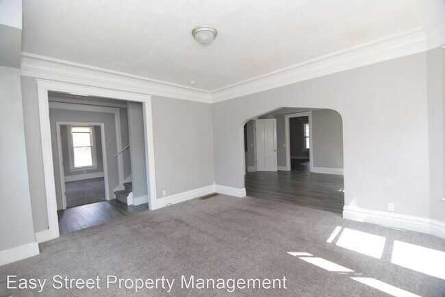 Building Photo - 6 br, 2 bath House - 428 43rd St