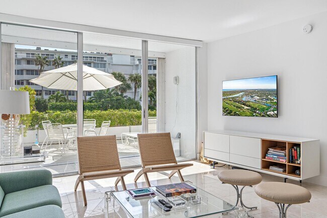 Building Photo - 2760 S Ocean Blvd
