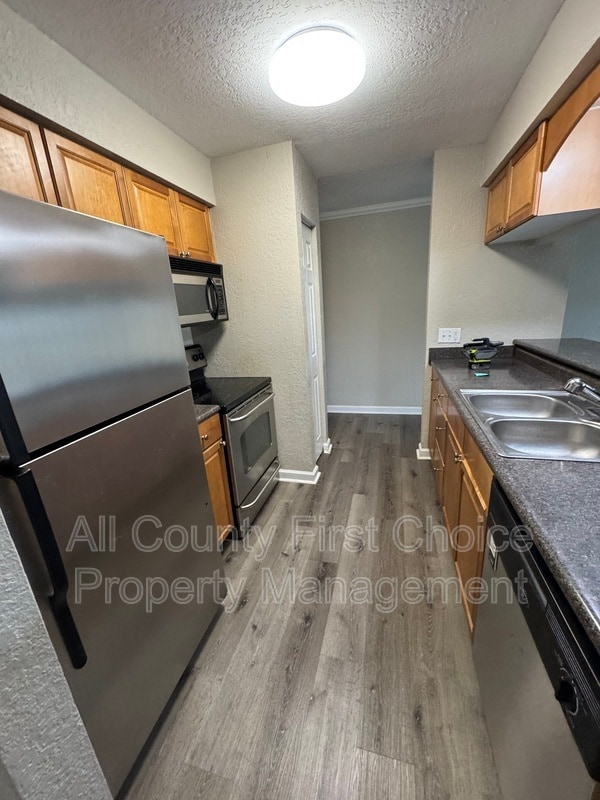 Building Photo - 12293 Sailwinds Dr