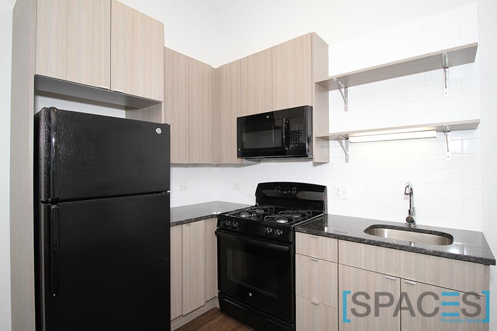 Foto principal - 5051 N Kenmore Ave