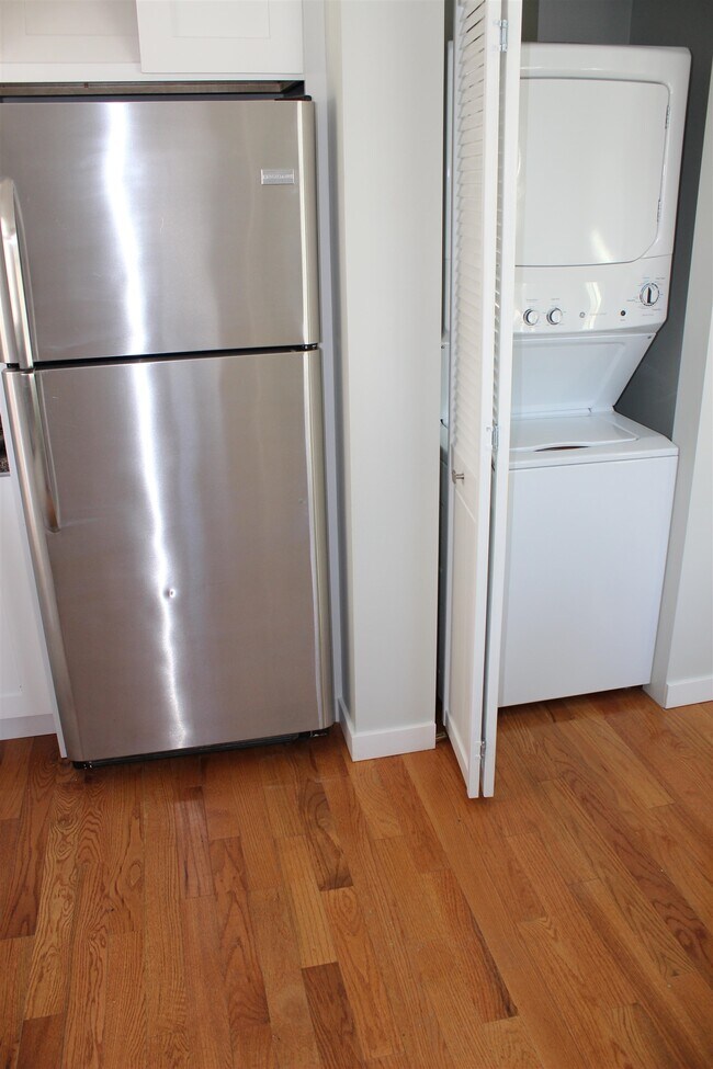 Foto del edificio - 390 Pacific Ave