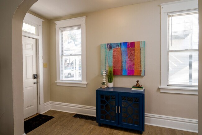 Foto del edificio - 421 Pennsylvania Ave