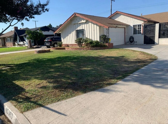 Photo - 10063 Faywood St House