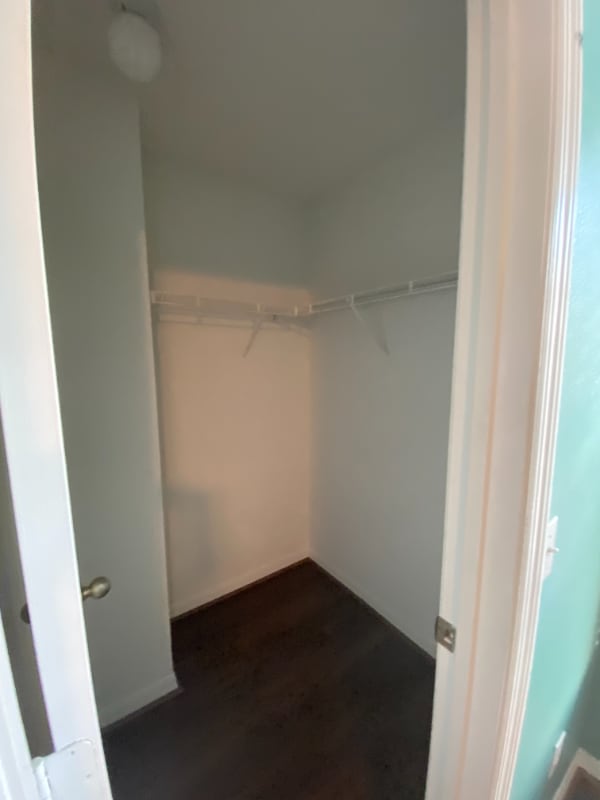 Building Photo - 1353 Karok St