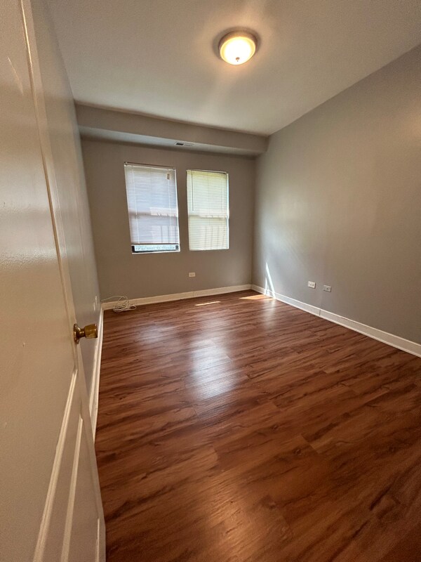 Building Photo - 4531 S Drexel Blvd