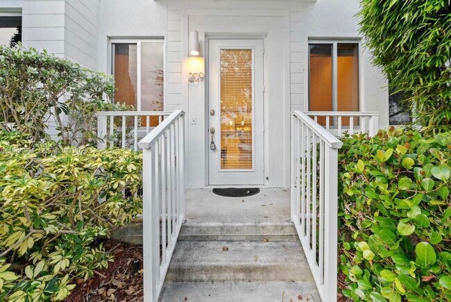 Foto del edificio - 2641 NE 212th Ter