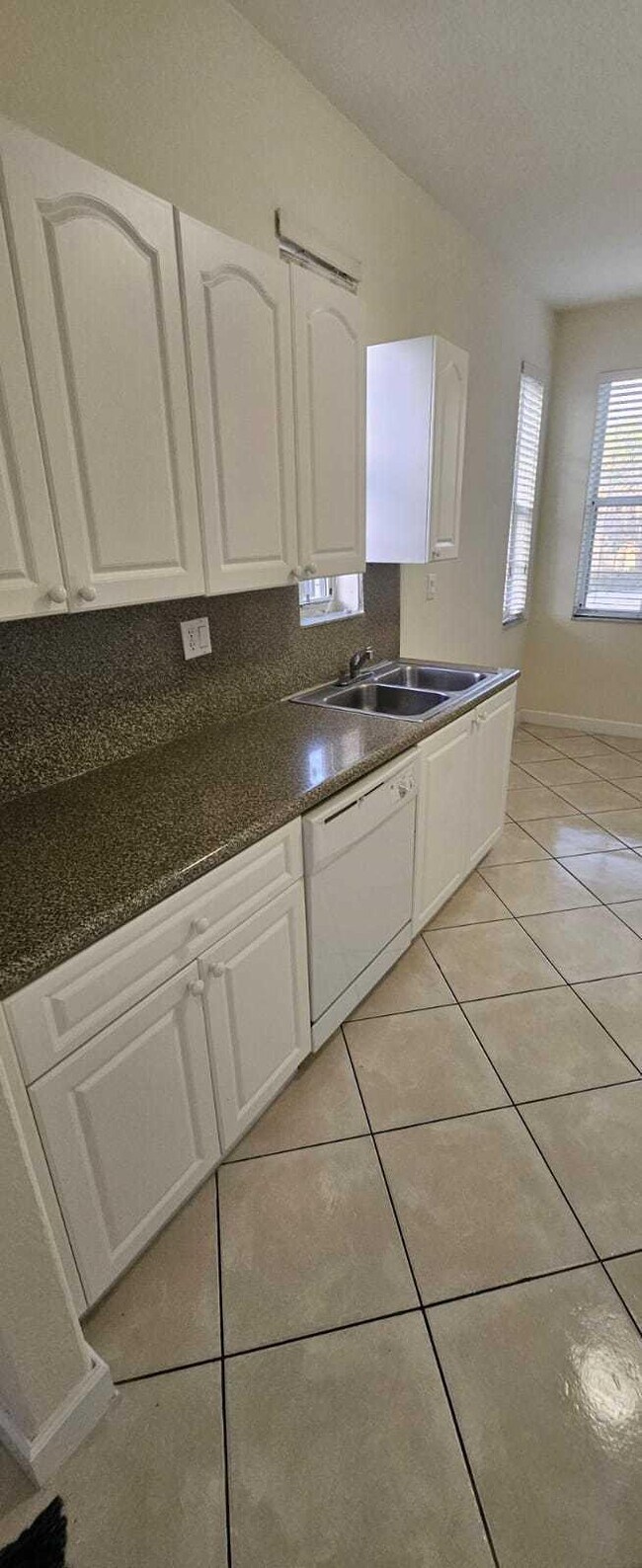 Foto del edificio - 2609 Shoma Dr