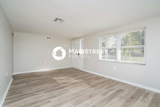 Foto del edificio - 3551 Bedford St