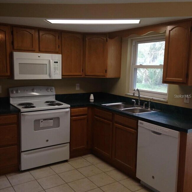 Building Photo - 7316 Coventry Dr