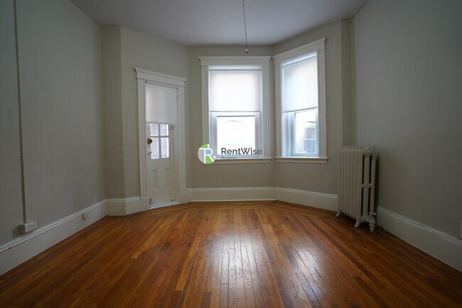 Building Photo - 11 Royce Rd