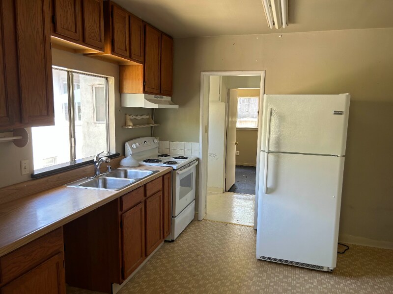 Building Photo - 1336 Highland Ave