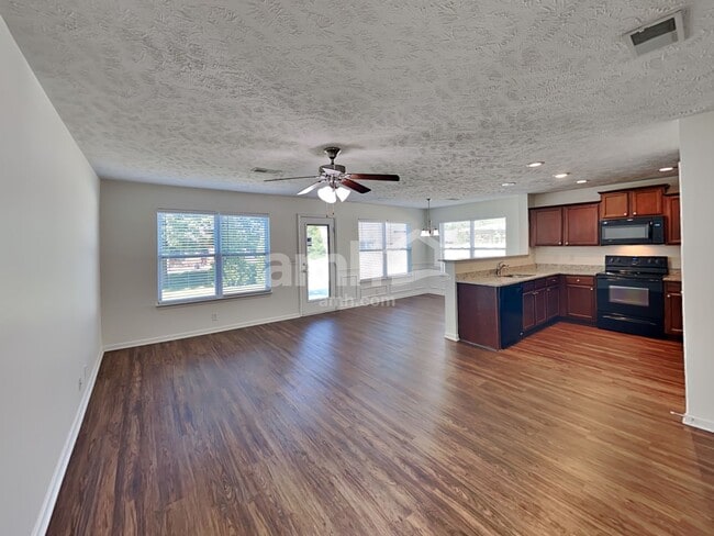 Building Photo - 3508 Oval Hesson Lane