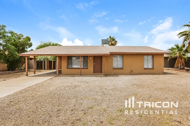 Building Photo - 18040 N 20th Ave