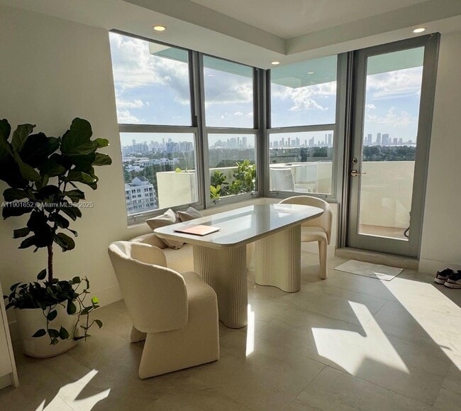 Foto del edificio - 2899 Collins Ave