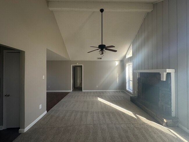 Building Photo - 3905 Tall Birch Cove