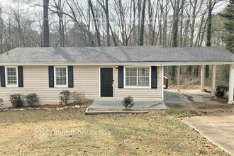 Building Photo - 3552 Meadowview Dr