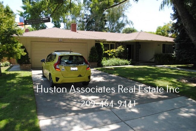 Building Photo - 2832 Benjamin Holt Drive