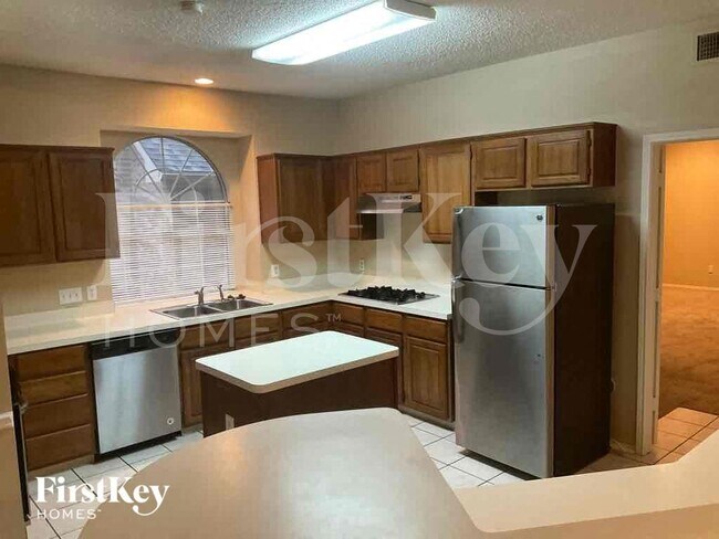 Foto del edificio - 2329 Bent Brook Dr