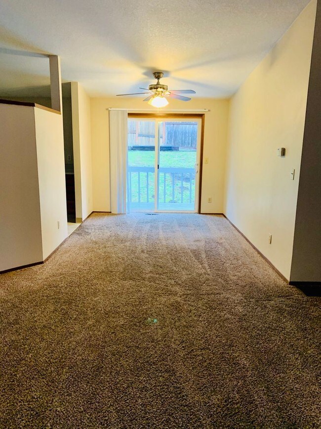 Foto del edificio - 3 br, 2 bath House - 15119 SW Barcelona Way