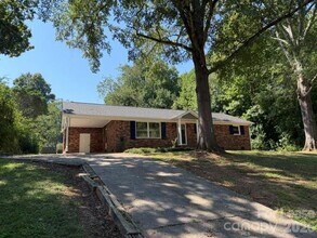 Building Photo - 3309 Rollingwood Dr