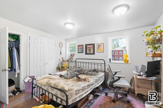Building Photo - 3 bedroom in Brooklyn NY 11205