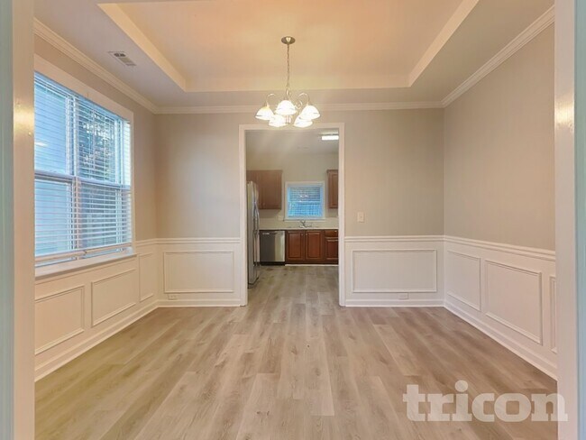 Foto del edificio - 8953 Crestview Cir