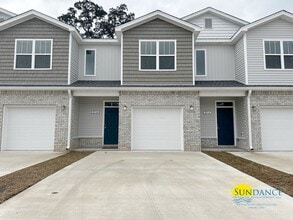Building Photo - 319 Carmel Dr