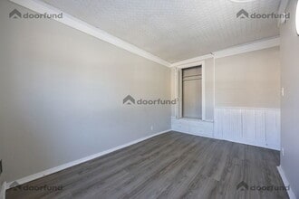 Building Photo - 11 Main St